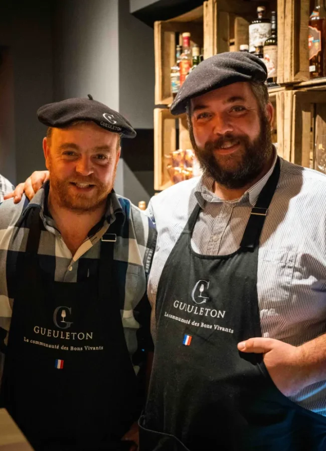 cigare-et-compagnie-video-cigare-organisation-soiree-cigare-debutant-aficionados-initiations-afterwork-diner-cocktail-banquet-cigare-et-cochonnailles-gueuleton-montauban-juin-2025-1